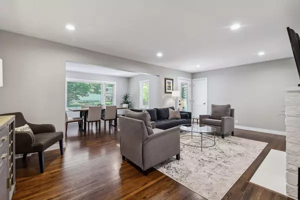 Orono, MN 55391,2476 Dunwoody AVE