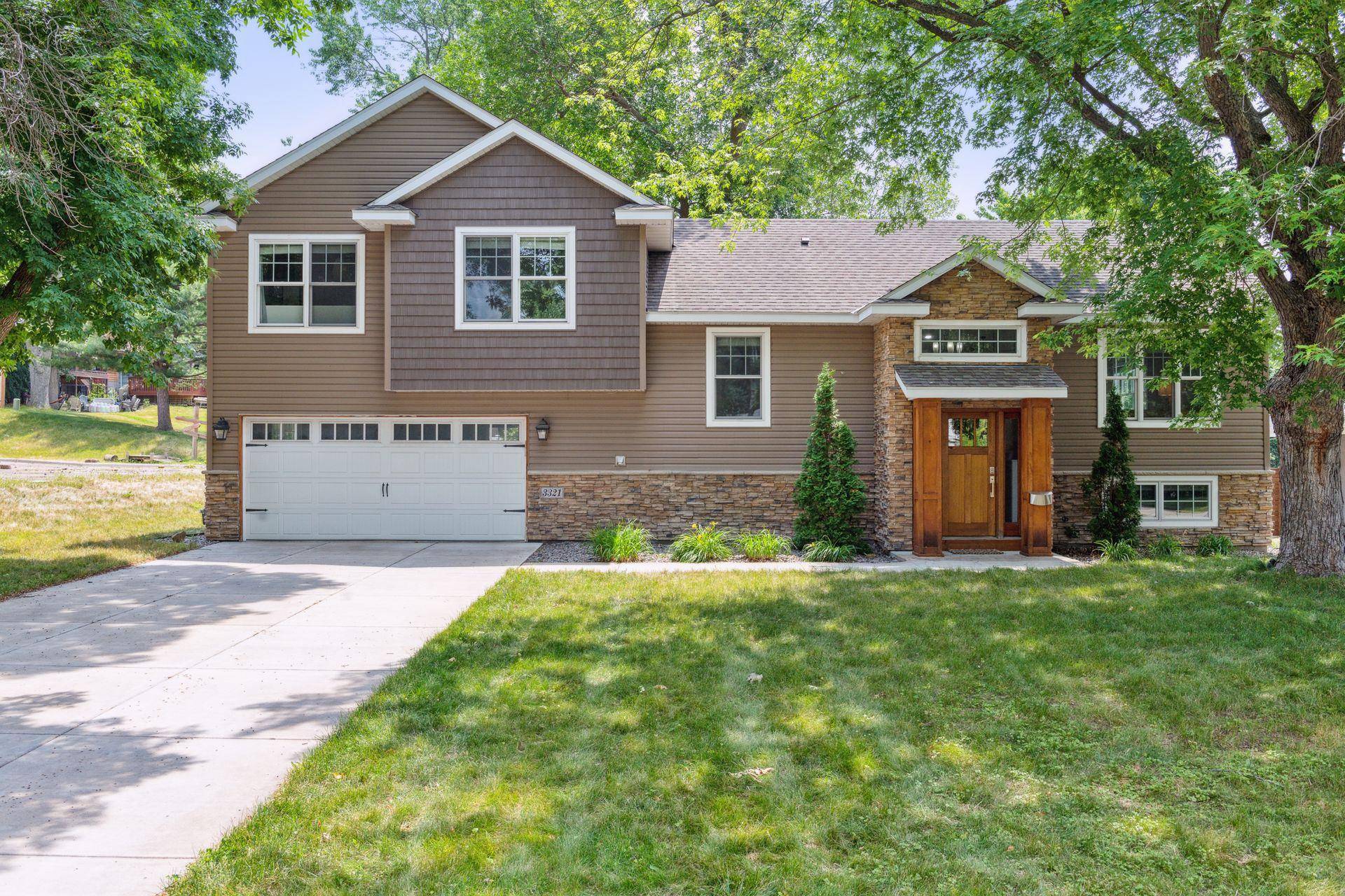 Saint Anthony, MN 55418,3321 Belden DR NE