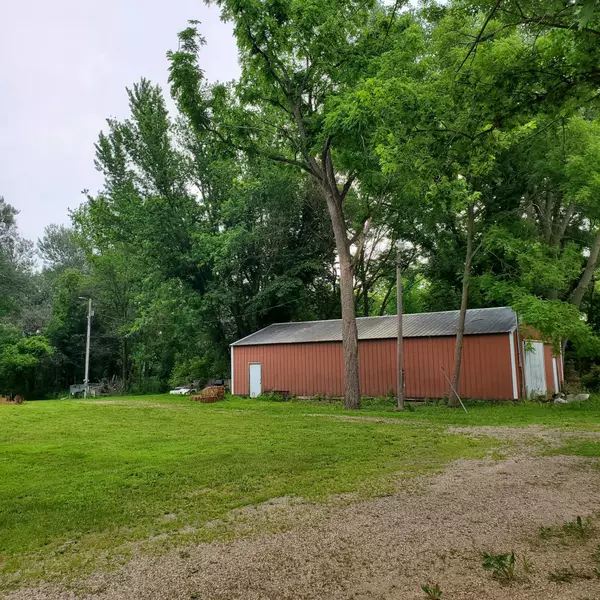 Alden, MN 56009,15888 650th AVE