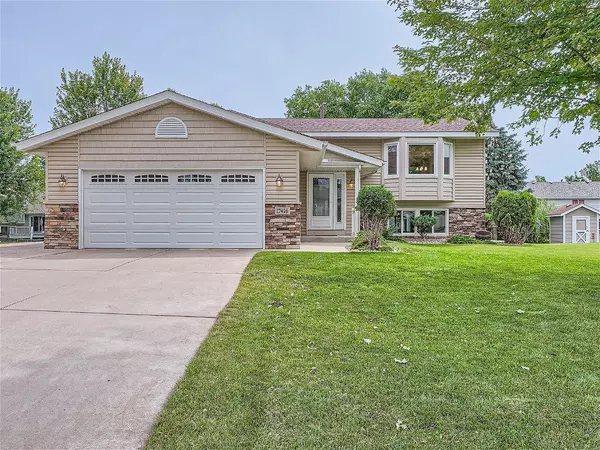 Lakeville, MN 55024,17426 Fireside LN