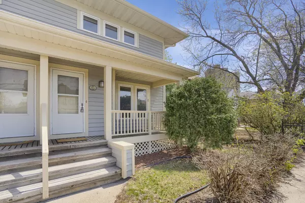 2620 1/2 Oakland AVE, Minneapolis, MN 55407