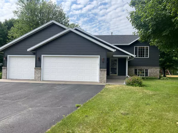 Sartell, MN 56377,614 10th ST S