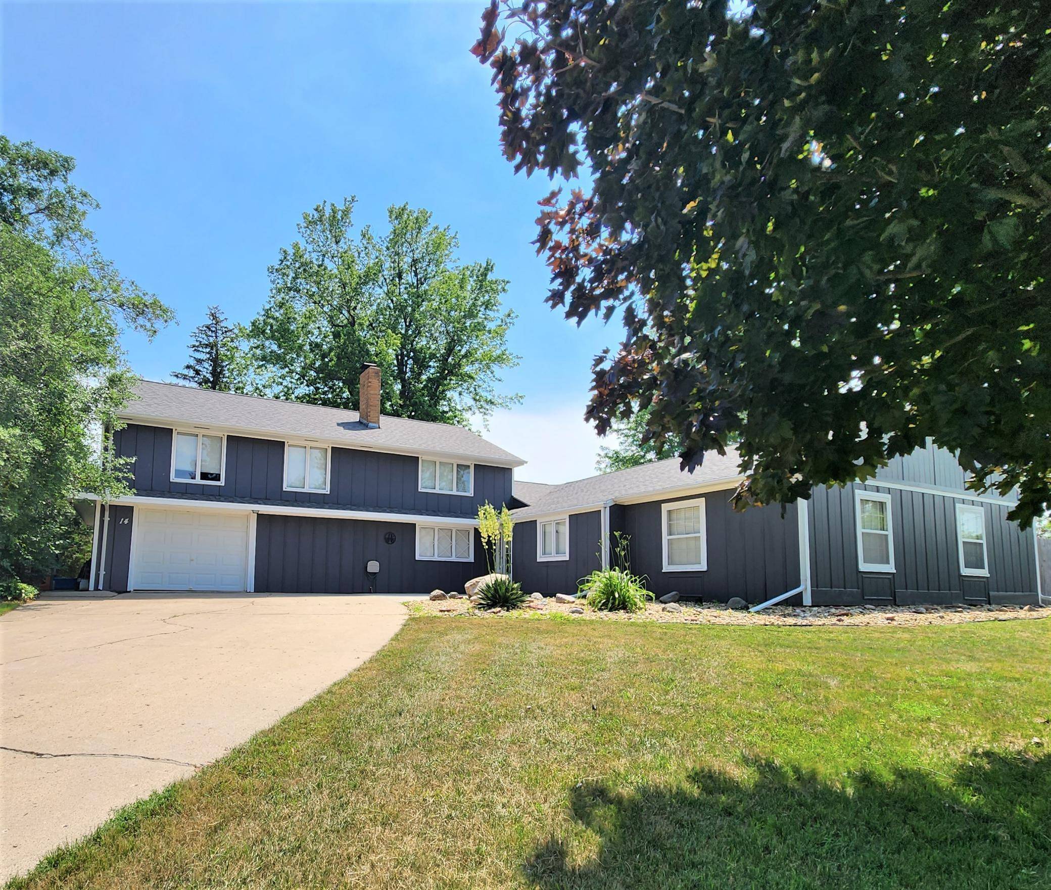 14 Elbon DR, Pipestone, MN 56164