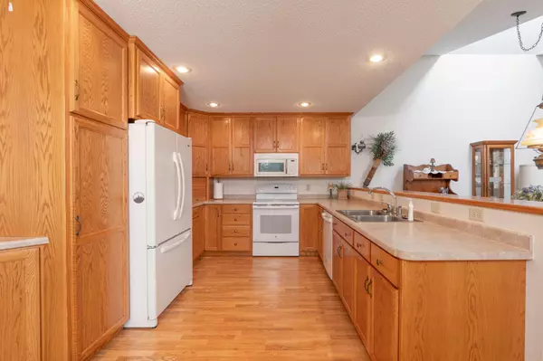 New London, MN 56273,129 Meadow LN