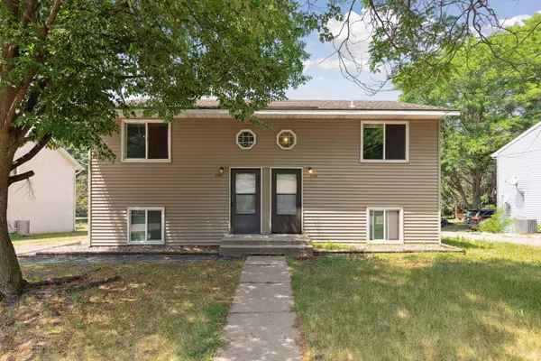 Saint Paul, MN 55130,1541 Arkwright ST