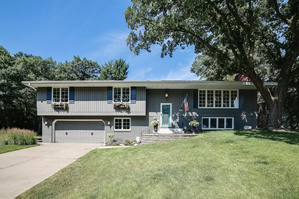 Fridley, MN 55421,5250 Saint Imier DR