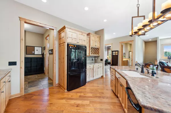 Hudson, WI 54016,332 Meadow Ridge CT