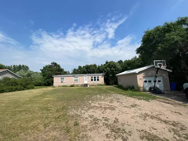 311 Pelican River RD, Detroit Lakes, MN 56501