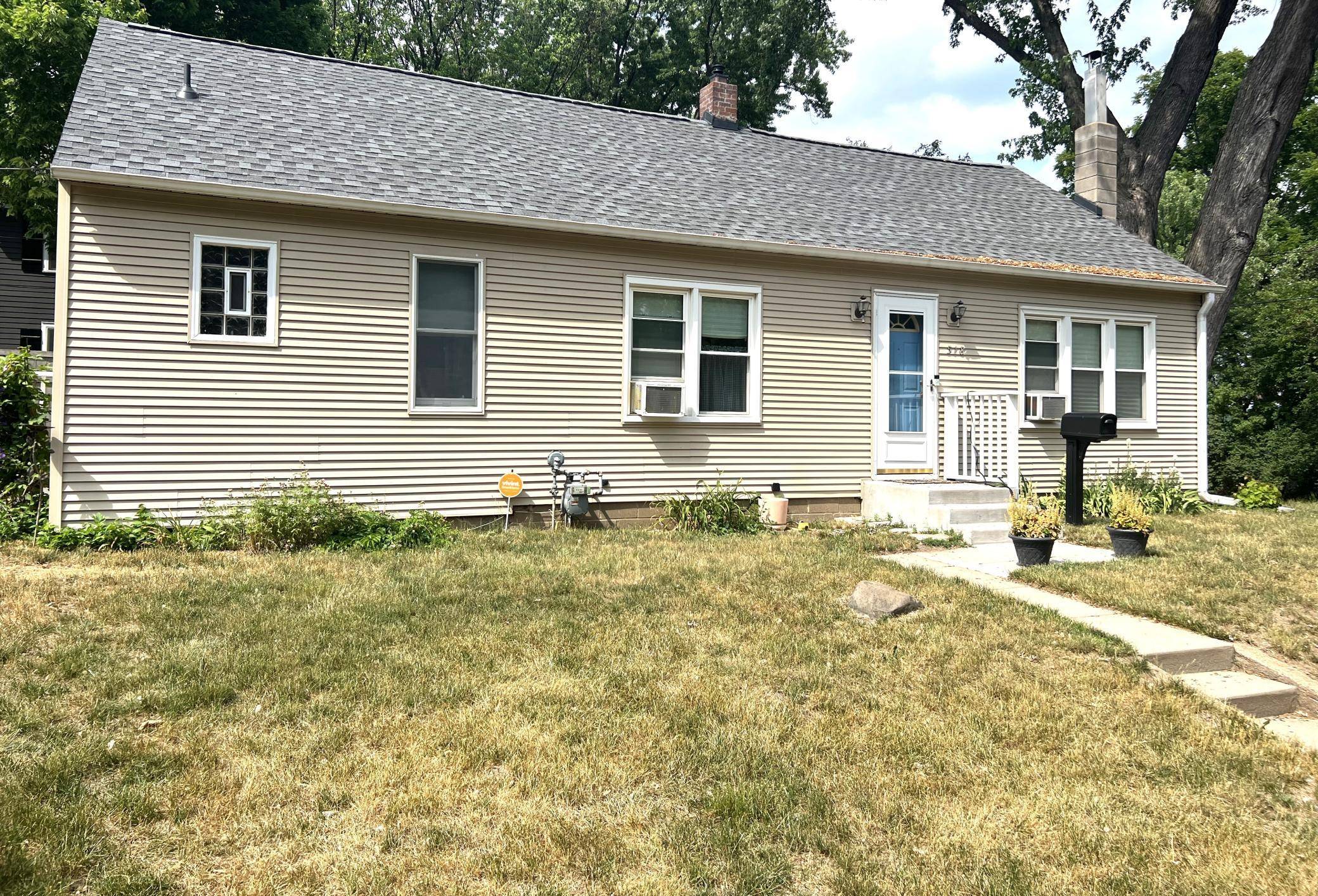 Stillwater, MN 55082,518 Burlington ST E