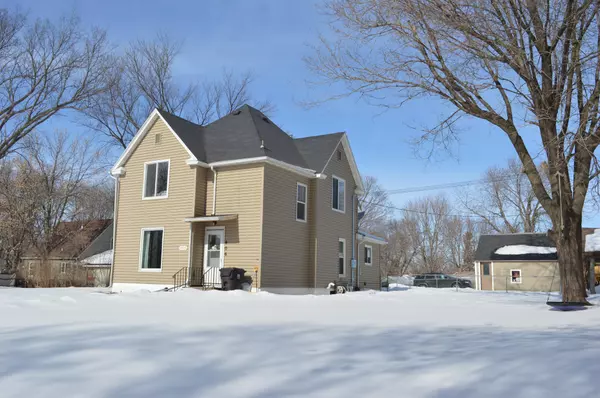 406 E Ciro ST, Truman, MN 56088