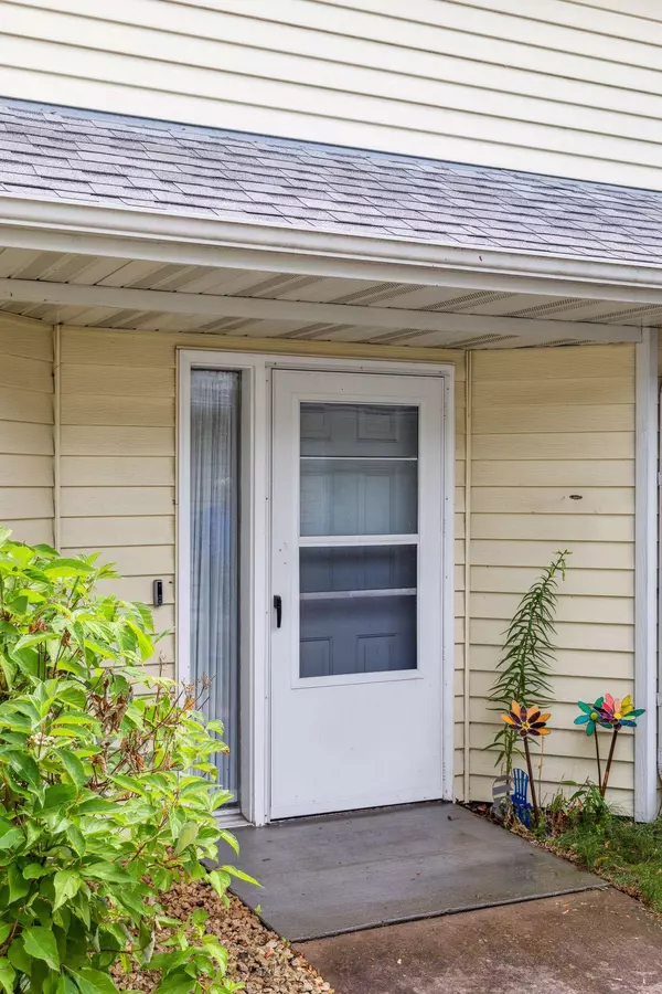 Vadnais Heights, MN 55127,3220 Edgerton ST