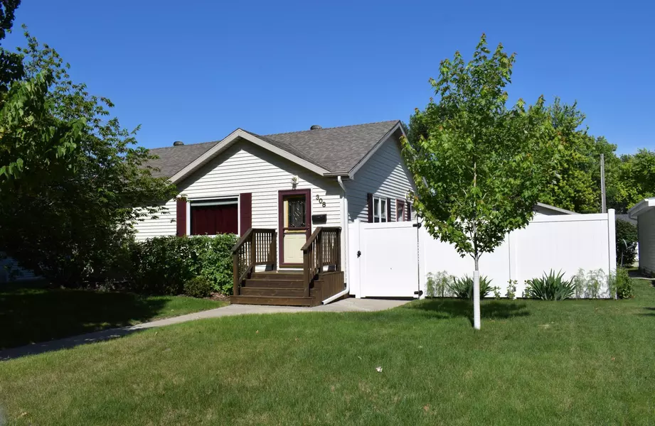 308 Kneale AVE S, Thief River Falls, MN 56701