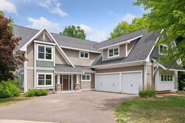 16406 Pine ST,  Minnetonka,  MN 55345