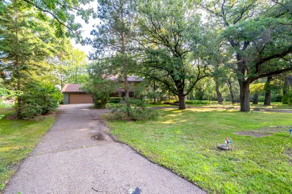 Vadnais Heights, MN 55127,713 Koehler RD