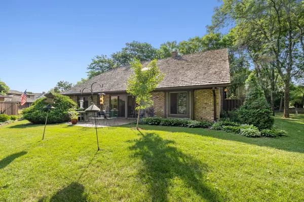 17913 Brigham TRL, Minnetonka, MN 55391