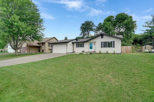 Chaska, MN 55318,620 Saxony CIR