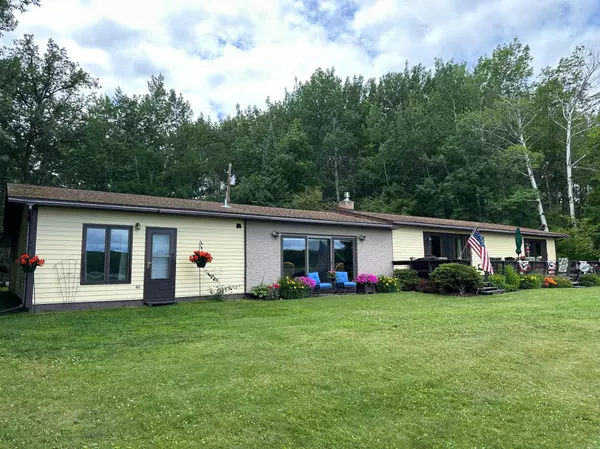 Baudette Twp, MN 56623,982 Noble DR NW