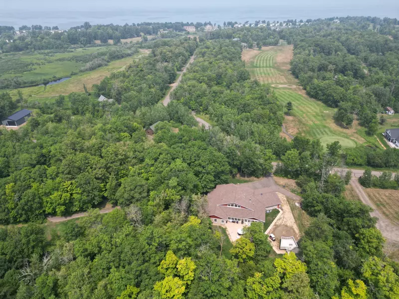 8211 Fairway LN, Onamia, MN 56359