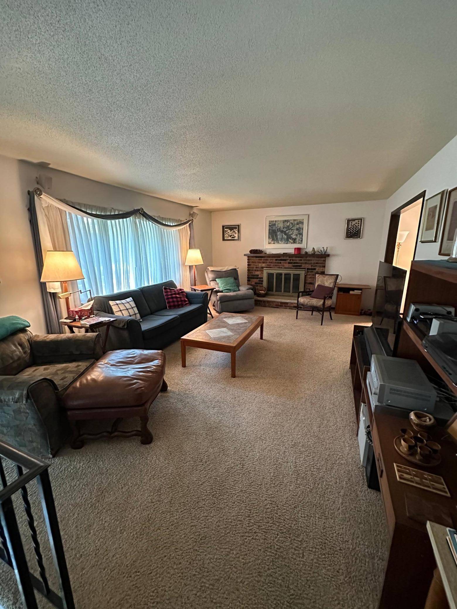 10048 Upton RD,  Bloomington,  MN 55431