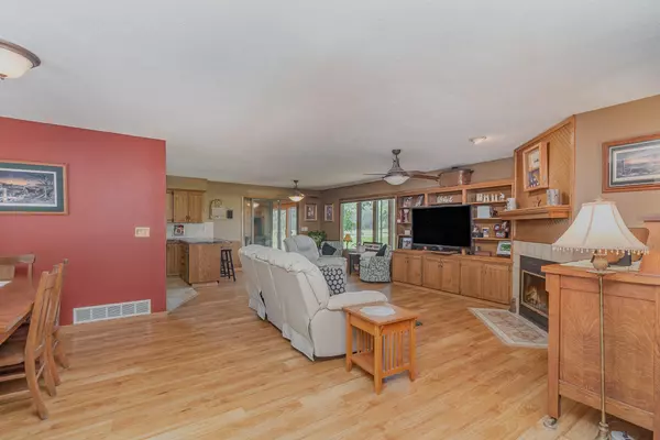 Montgomery, MN 56069,101 N Circle DR