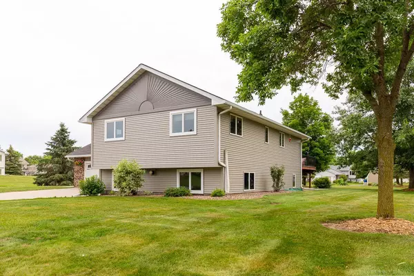 Woodville, WI 54028,202 Hickory DR