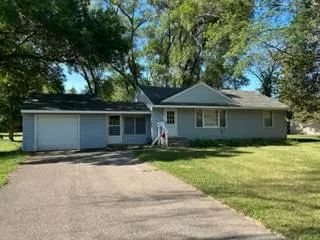 40 Logan Pkwy NE, Fridley, MN 55432