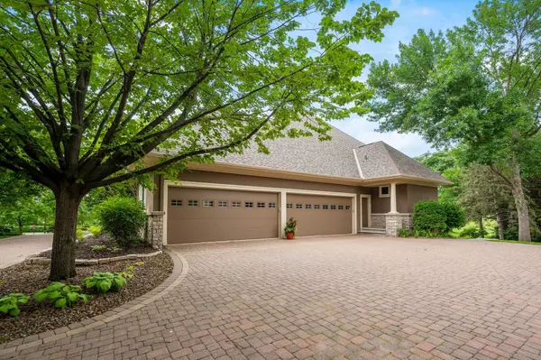 Eden Prairie, MN 55347,18466 Nicklaus WAY