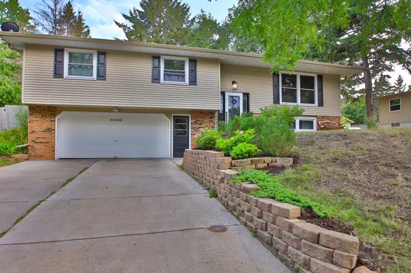 Oak Park Heights, MN 55082,14535 Upper 56th ST N