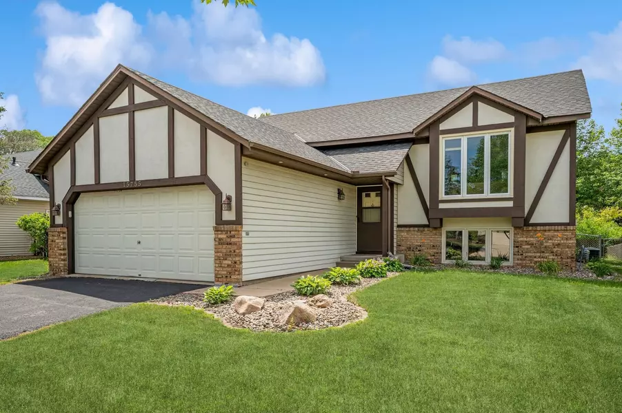 15755 Hallmark PATH, Apple Valley, MN 55124