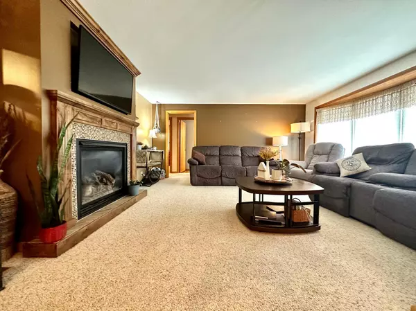 Worthington, MN 56187,1715 Viking RD