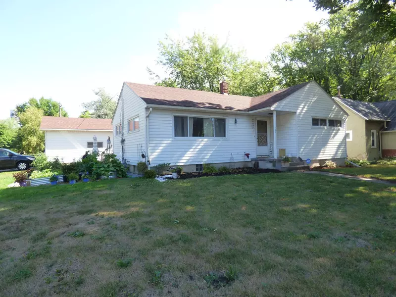 106 2nd ST SE, Blooming Prairie, MN 55917