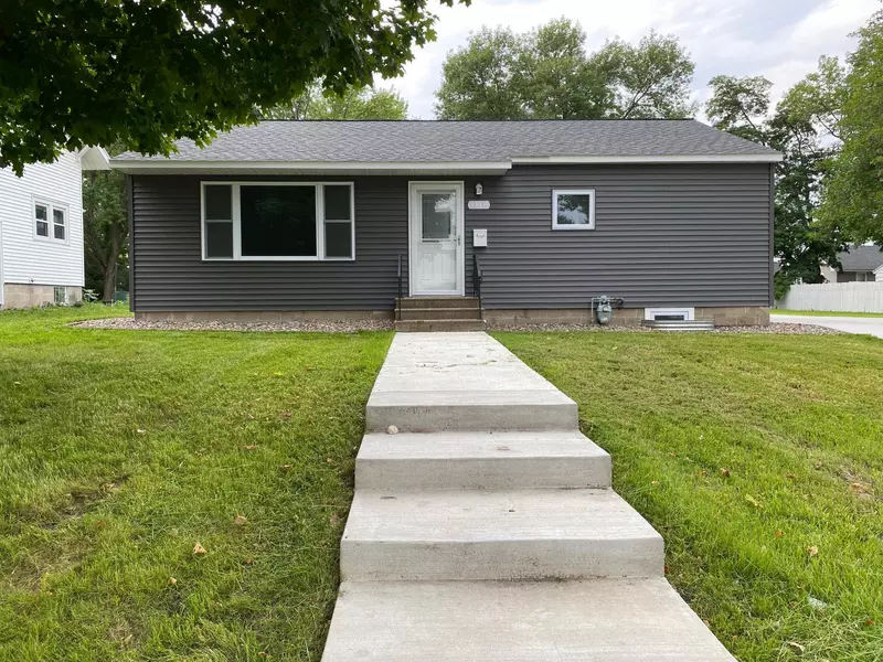 1118 Madison AVE, Albert Lea, MN 56007