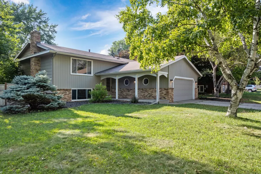 14689 Denmark CT, Apple Valley, MN 55124