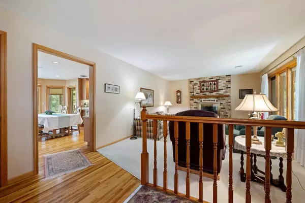 Burnsville, MN 55337,3400 Selkirk DR