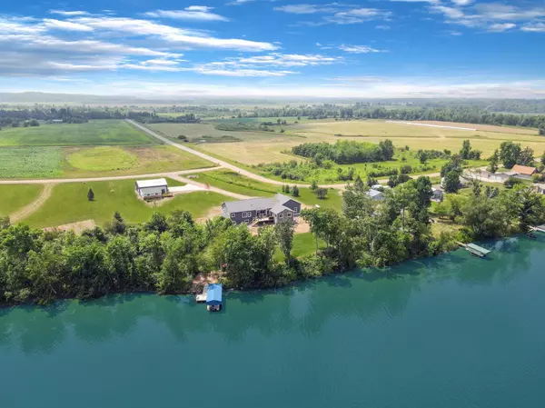 1985A 1/2 ST, Comstock, WI 54826