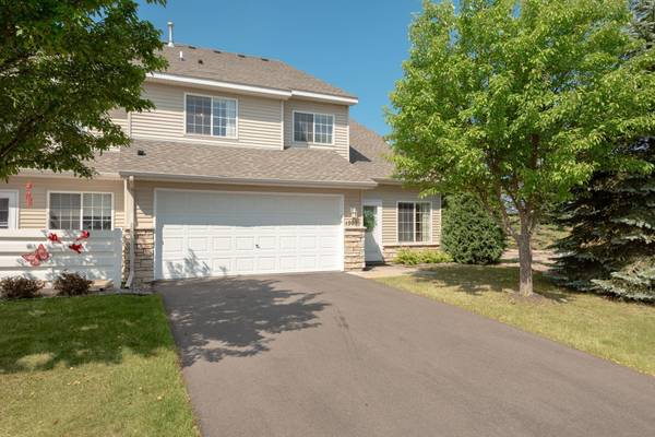 1500 Idlewild LN,  Waconia,  MN 55387