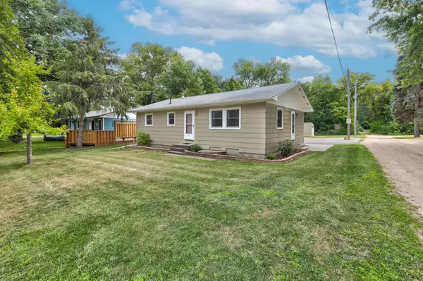 106 N Loomis ST, Ghent, MN 56239