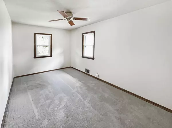 Coon Rapids, MN 55448,130 106th AVE NW