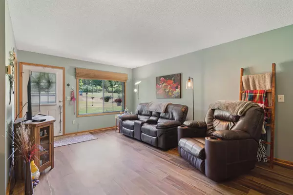 Maple Grove, MN 55369,8982 Underwood LN N