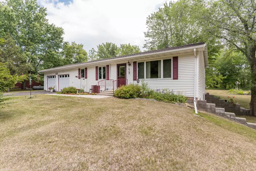 103 S Madison AVE, Battle Lake, MN 56515