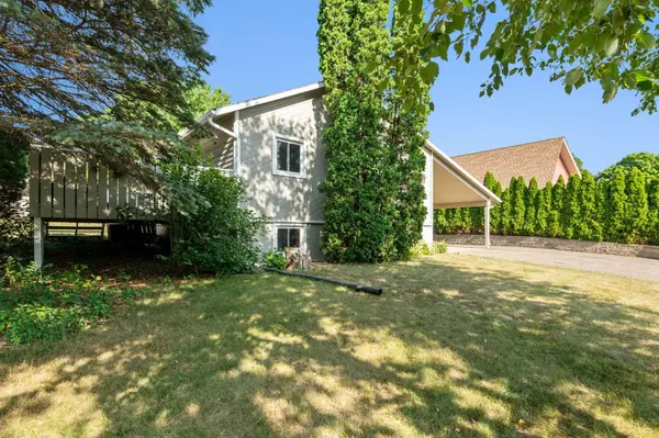 Osceola, WI 54020,897 Maple DR