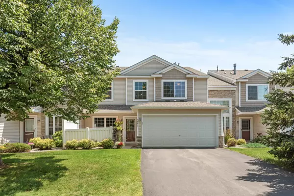 7641 Arboretum Village PL, Chanhassen, MN 55317