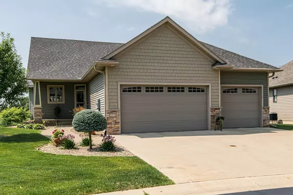 2374 Granite CIR NW, Rochester, MN 55901