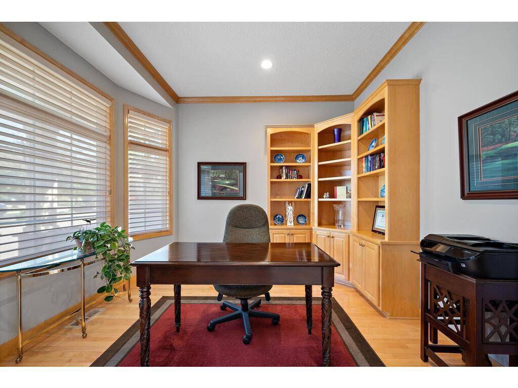 Apple Valley, MN 55124,13282 Downey TRL