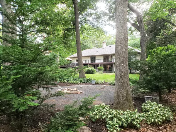 Edina, MN 55436,5225 Evanswood LN