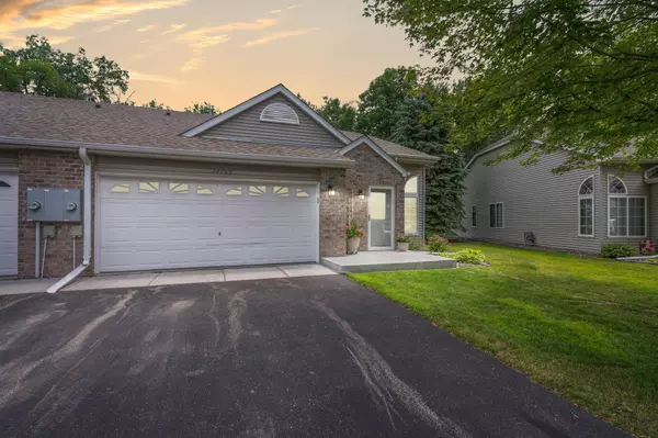 Coon Rapids, MN 55433,10759 Tamarack CIR NW