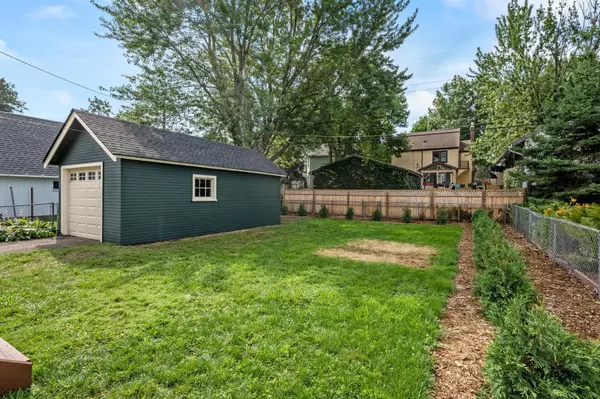 Saint Paul, MN 55108,1440 Almond AVE