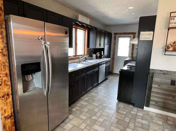 Spring Valley, MN 55975,301 E Farmer ST