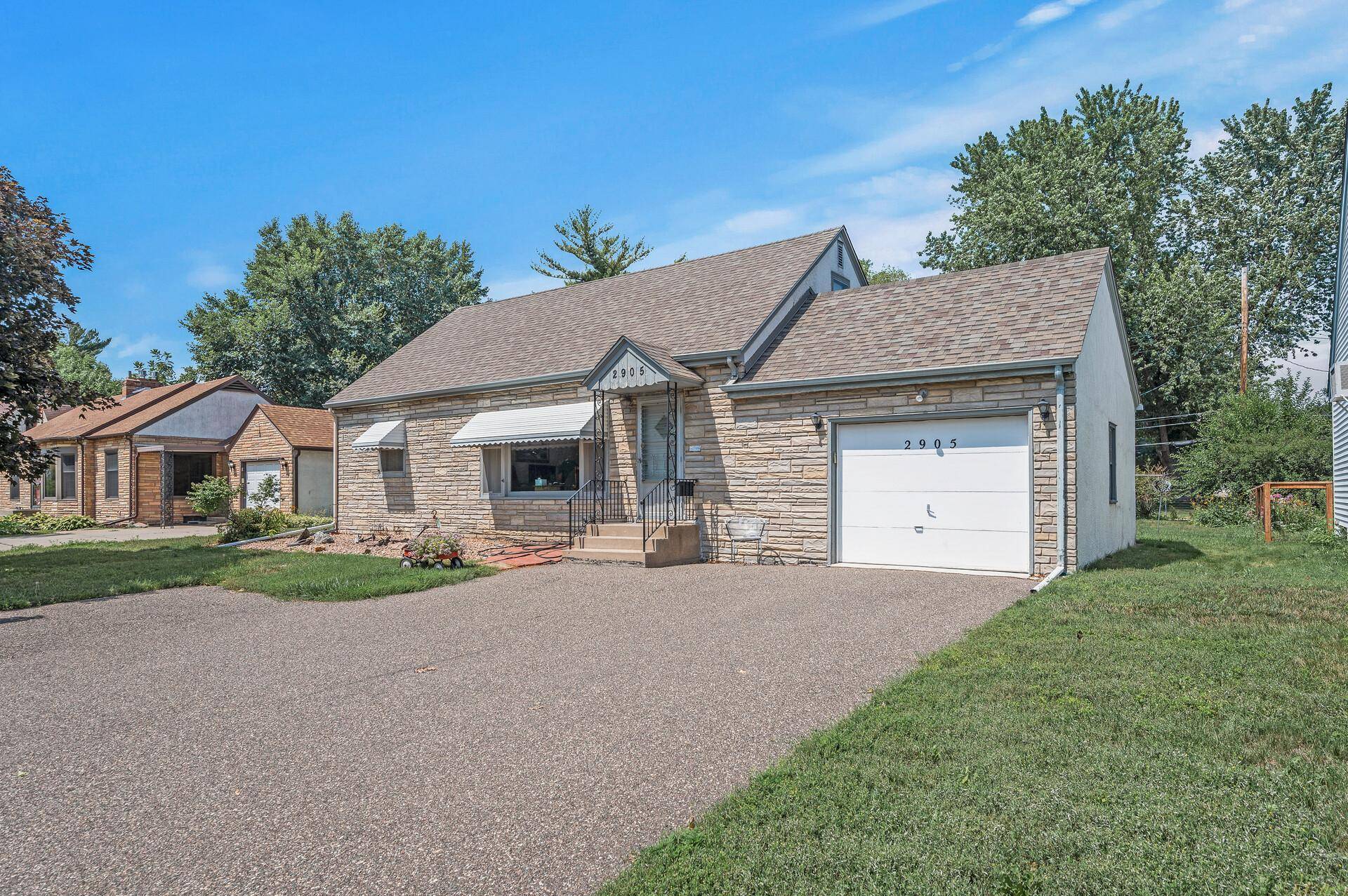 2905 29th AVE NE, Saint Anthony, MN 55418