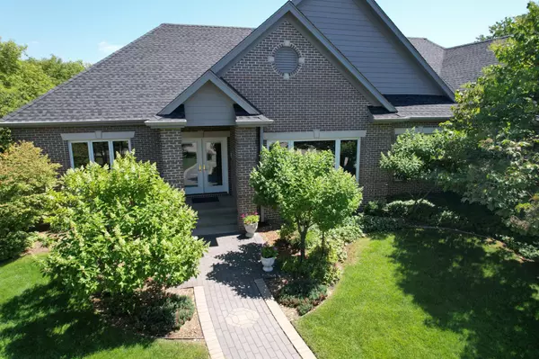 Rochester, MN 55902,3101 Tremont LN SW